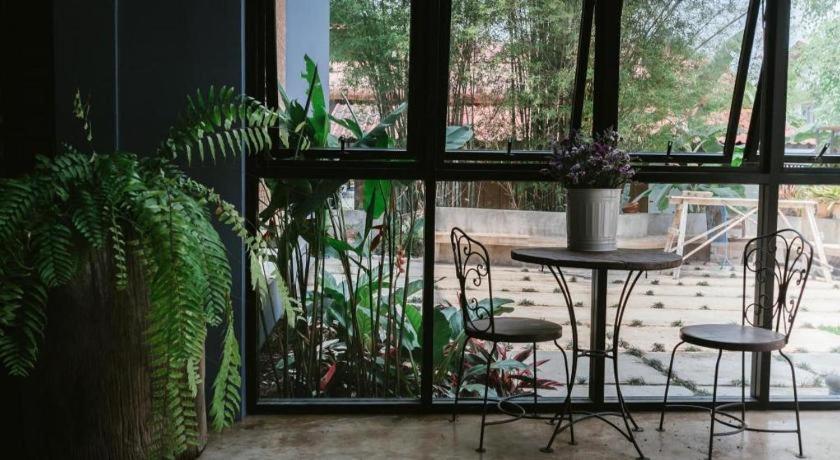 Hug Inn Phrae Exterior foto
