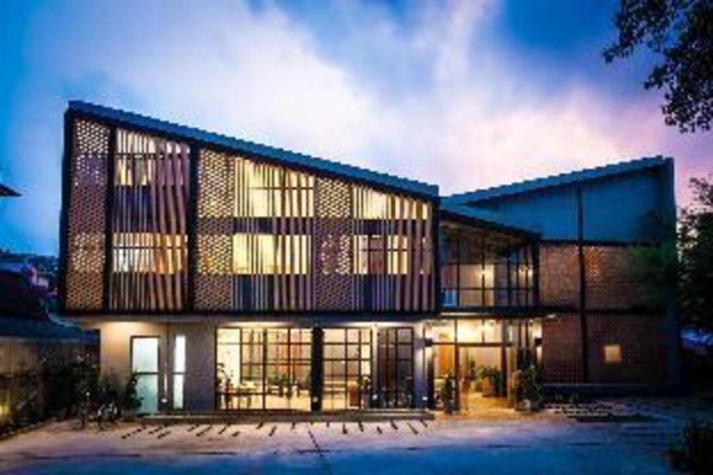 Hug Inn Phrae Exterior foto