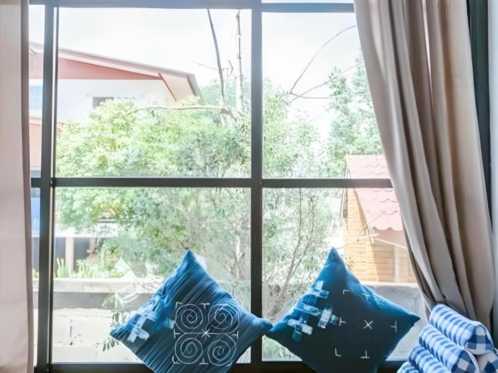 Hug Inn Phrae Exterior foto